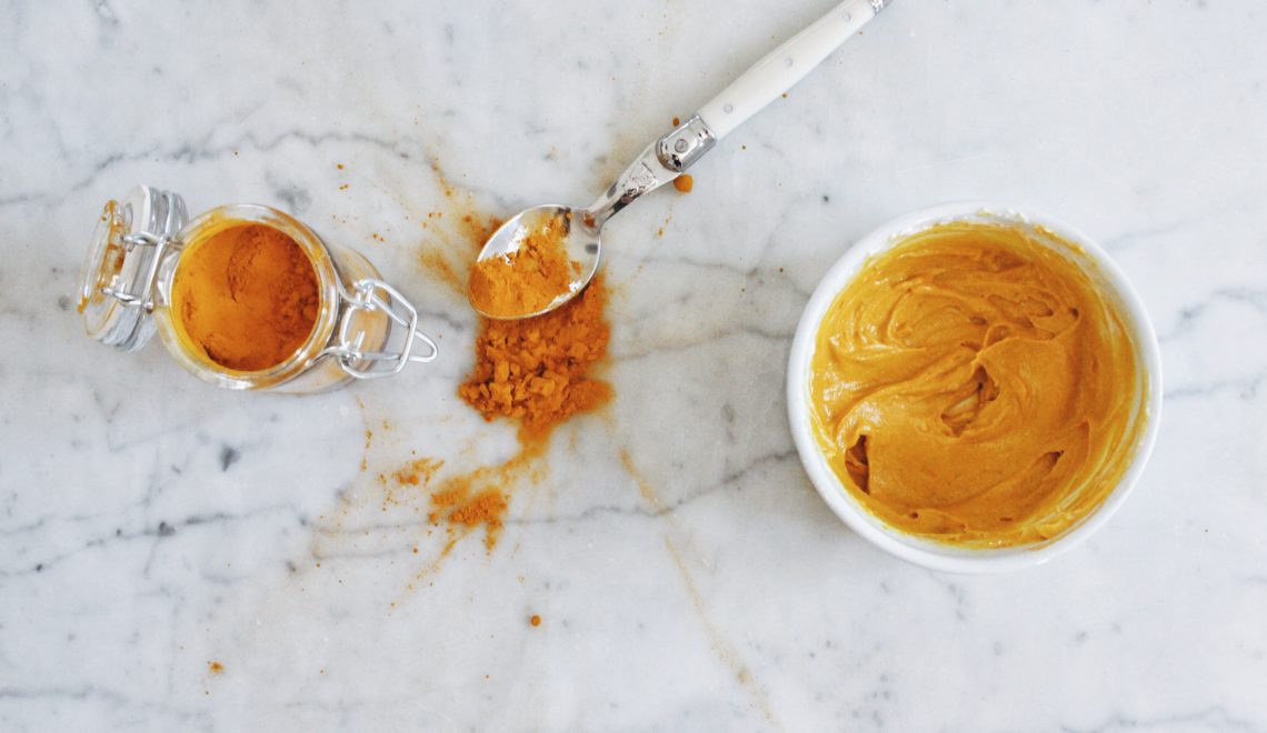 Soothing turmeric face mask recipe || The Conscious Collective